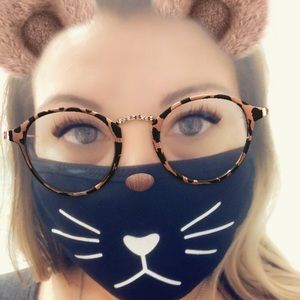 Meet your Posher, Ana